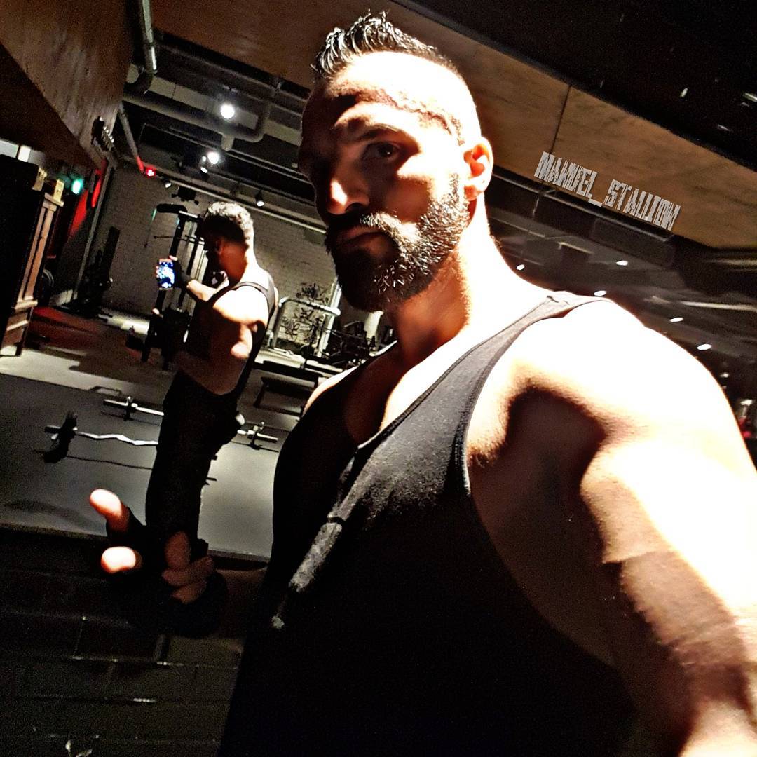 Wünsche euch ein bosshaftes Wochenende Freunde✌
.
#fitness #fit #fitfam #training #bodybuilding #selfie #me #mcfit #johnreed #motivation #sport #lifestyle #body #muscles #muskeln #pump #pumped #german #berlin #berliner #germany #german #gym #wochenende #samstag #instalike #instafit #instagood #bosslife